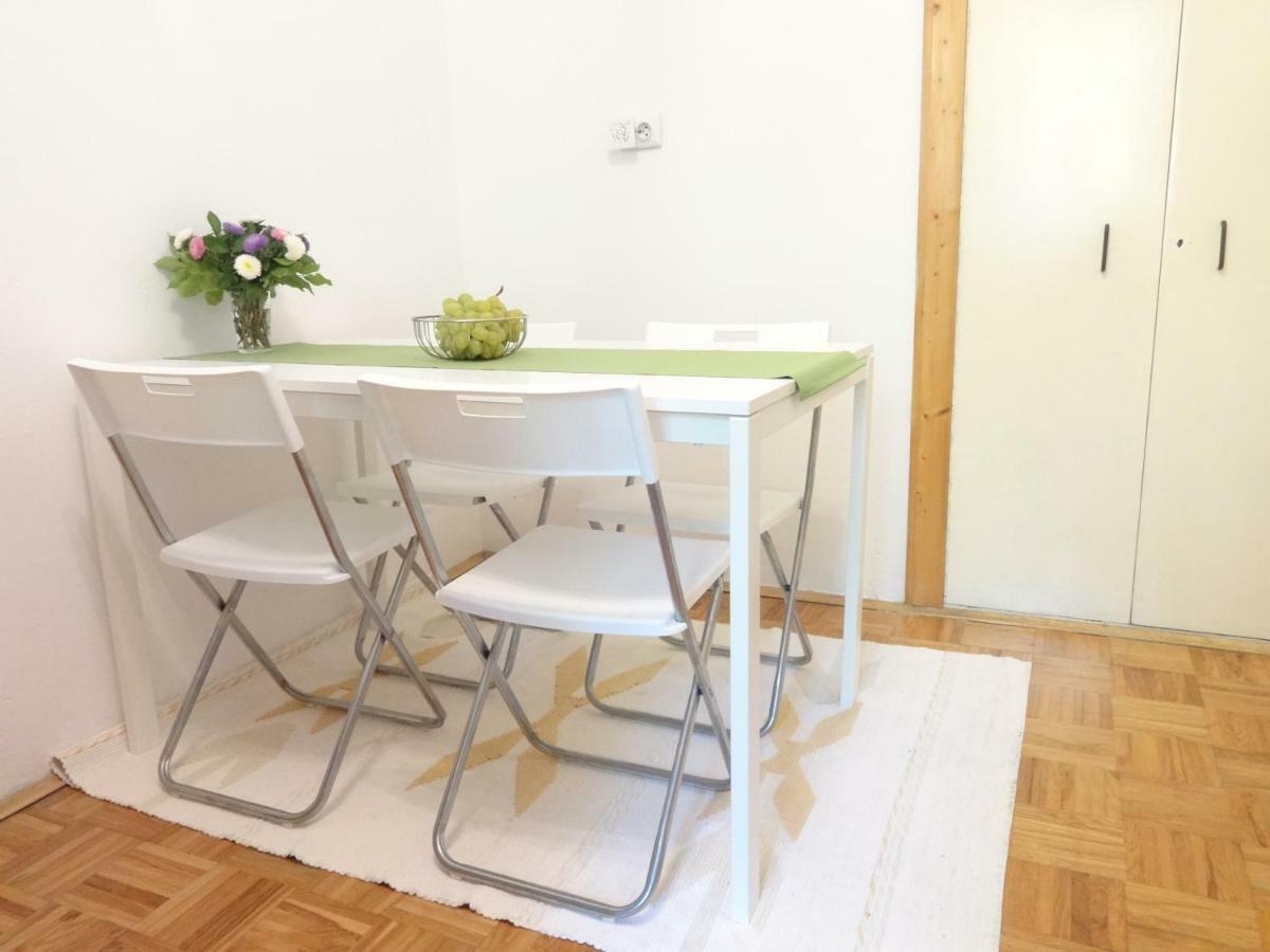 Apartment Maya'S ซาเกร็บ ภายนอก รูปภาพ